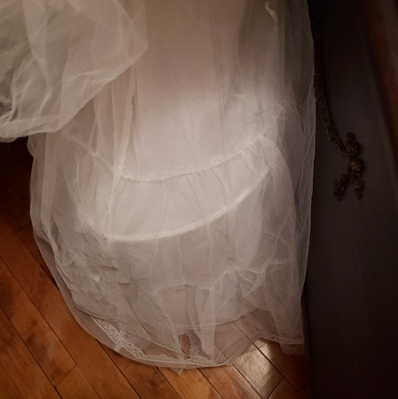 Additional pics of Sottero Midgley wedding dress - Picture 2 of 7